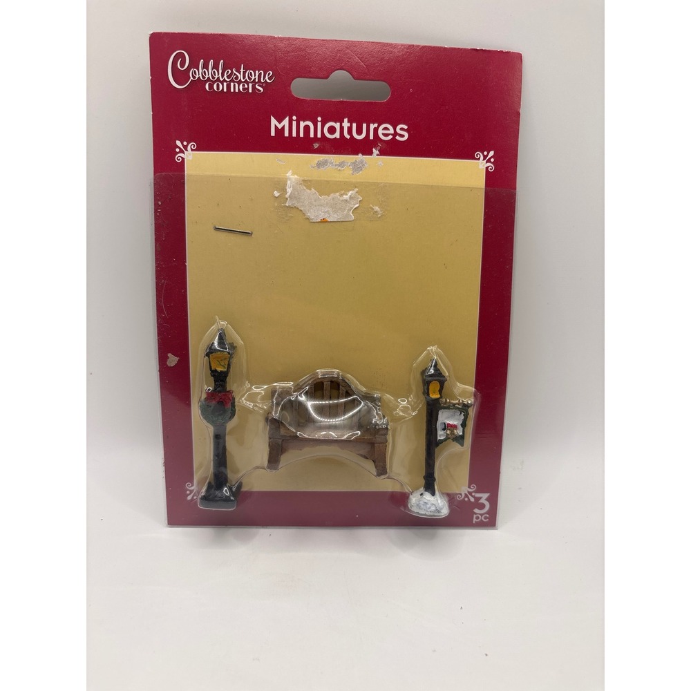 Cobblestone Corners Miniatures 3pc Christmas Village Bench & Lamp Posts Set